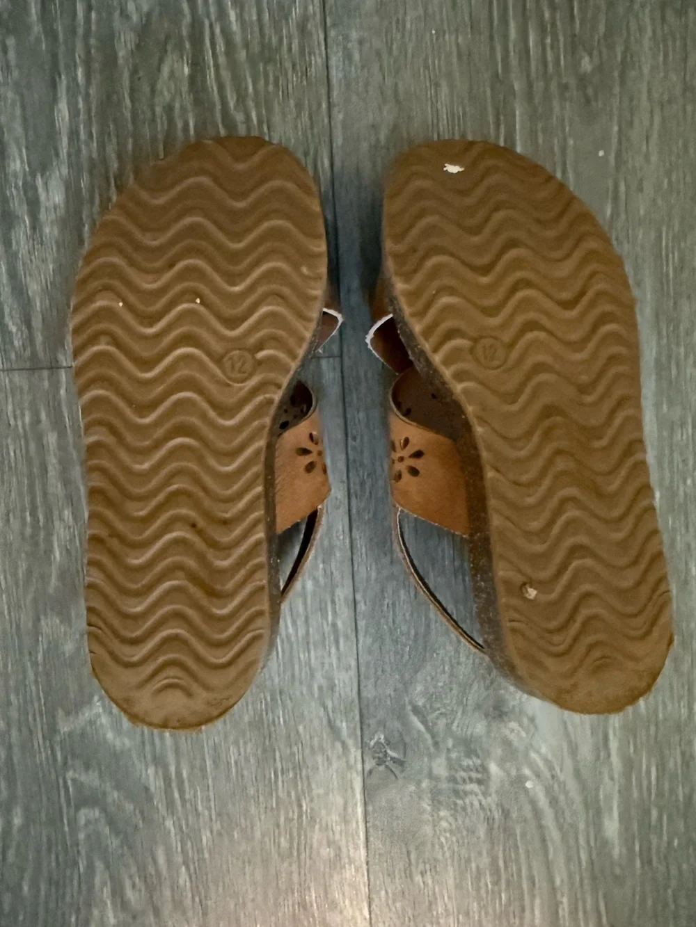 Old Navy cute tan